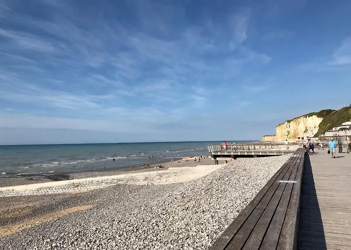 Joli Studio Meuble Proche De La Plage